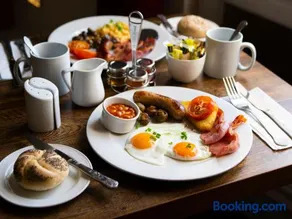 Hitchin Priory Hotel - Image 3