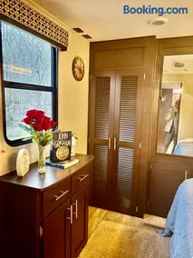 Jennys creekside bliss - Image 2
