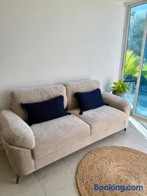 Coronado Beach Unique Balcony Apartment - Image 5