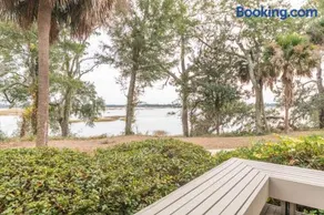 Quiet Villa on Dataw Island with Creek Views - Image 2
