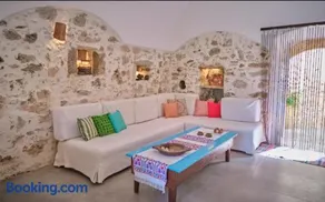 Trifillianika Traditional House - Image 3