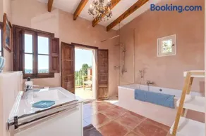 Authentische Finca mit Pool & Traumblick auf Mallorca - Image 3