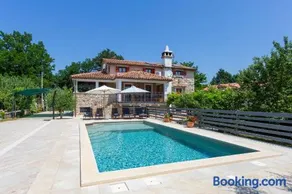 Holiday house Matija with a POOL - Image 1