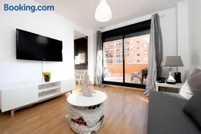 Apartamento en Sabiñánigo con amplia y soleada terraza - Image 1