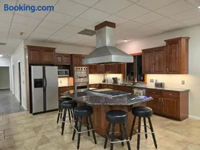 Spooky Nook Bed and Breakfast - Image 1