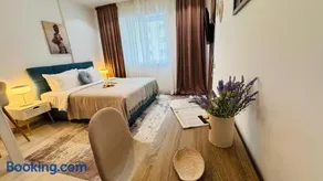Deluxe Studios - Perfect for Short or Long Stays - Image 2