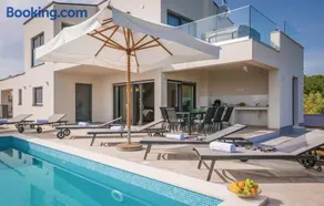 Villa mit Grill - Image 2