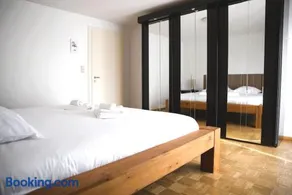 Cozy 3 bedroom house with 11 kw electric car charger - Image 2