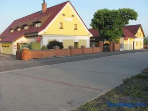 Šindlerův Dvůr - Image 1