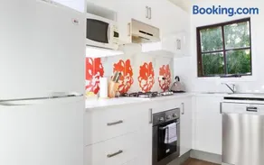 Seaside Retreat - Image 3