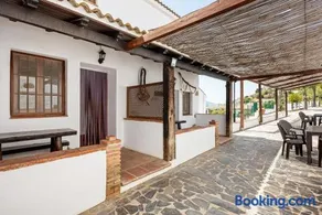 La Cuadra - Image 1
