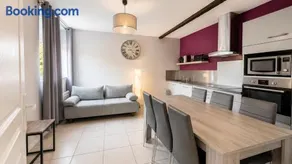 Spacieux appartement climatisé deux chambres - Image 1