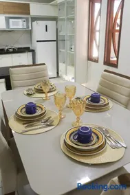 Ampla Casa com ArCond e Lazer Completo - Image 2