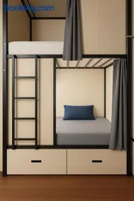 Capsule Hostel Perth - note - Valid passport required to check-in - Image 4