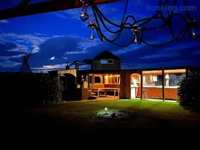 Private Speyside Tipi Retreat and Whisky Marrying Tun Hot Tub - Image 3