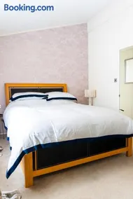 Luxury 2-Bed Holiday Home - Pool, Golf & Beaches - Image 3