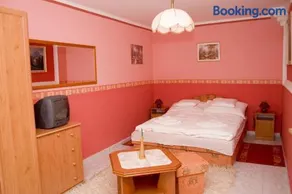 Erdős Apartments - Image 5