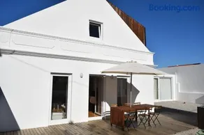 Fisherman's House - a boat ride from Lisbon - Image 1