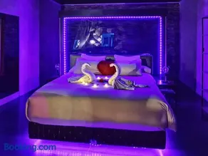 Suite avec Jacuzzi - Clim - Terrasse - Wi-Fi - Image 3