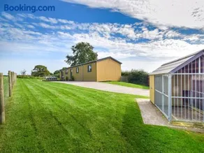 2 Bed in South Molton oc-78097 - Image 2