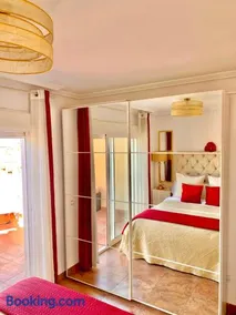 ÁTICO DELUXE entre CENTRO y PLAYA Salinas con TERRAZA, WIFI, PISCINA climatizada, GYM, SAUNA y GARAJE -Smart TV - Image 4