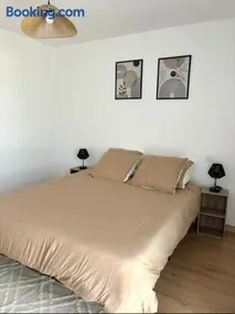 Appartement moderne avec terrasse Vue dégagée - Image 3