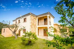 Iris Houses - Image 1