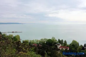 Csizmazia Apartman - Image 5