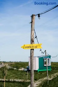 Hihahut De Zonnepost - Image 3