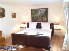 Royal Guest House - Image 2