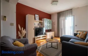 Lovely Apartment In Prkos - Image 3