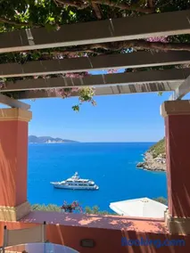 Roi Boutique Suites - Image 4