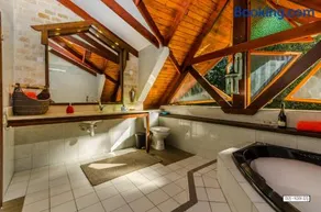 Beautiful Lake View Wooden House - Image 5