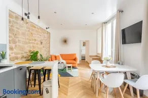 Amazing Apartment Notre Dame Boulevard St-Germain - 4 Bedrooms - Image 1