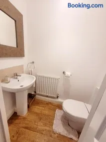 Golden Valley View - Image 2