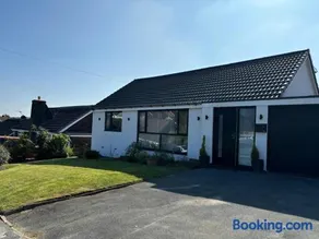 Newly Refurbished Tor View Executive Dormer Bungalow Rossendale - Image 3