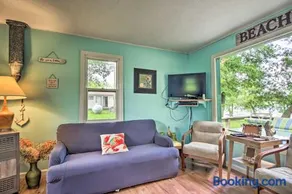 Lovely Lake Cabin: Boat Rentals & On-Site Bar - Image 2