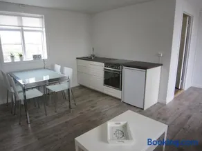 Apartment by the Sea - Image 3