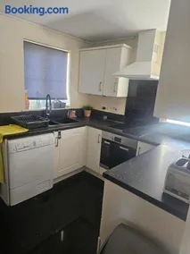Sittingbourne Lovely home - Image 4