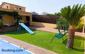 Chalet con piscina privada y barbacoa - Image 4