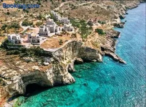 Cliffside Cozy Villa w/ Seaviews - Image 1