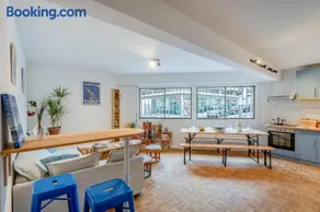 Apartment with 3 bedrooms in Marseille - Image 4