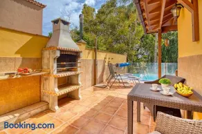4BR Wellness Villa- Pool, Sauna, Gym - Image 3