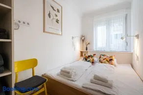Luxe Living Apartment - Image 5
