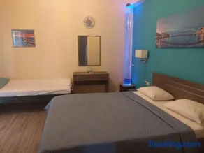 Blue Studios - Image 1