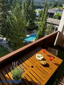 HappyLaax - Panoramic Penthouse - Pool, Sauna & Private Parking - Image 3