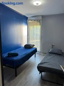 Appart avec 3 chambres au pied du TRAM avec internet ! - Image 1