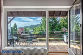 Beautiful Apartment - Image 2