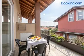 Cozy Ispra Residence with Terrace, near Beach (Sleeps 3)Air-Con - Happy Rentals - Image 1