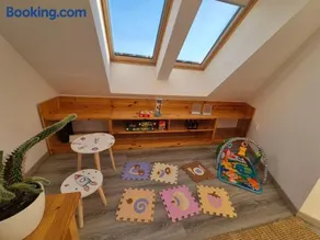 Jókai Corner Apartment - Image 5